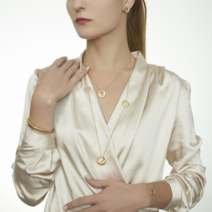 18k Yellow Gold Qamar Necklace With Diamond And Mother of Pearl